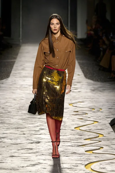 Look 26